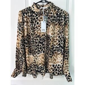 Animal print button up blouse/ size small/ Rose and Olive